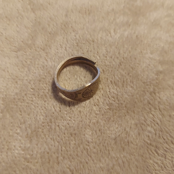 Adjustable Silver Tone Ring - Picture 4 of 10